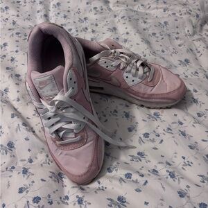 Pink women’s Nike air max tennis shoes size 9